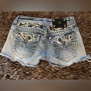 Miss Me Jean Shorts Size 25
